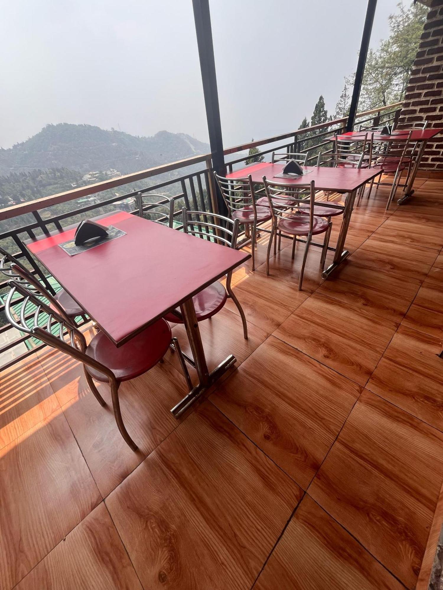 Royal Hill Inn Mussoorie Exterior foto